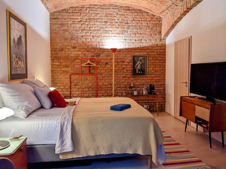 Romantic And Atypical Apartments In Prague'S Montmartre Eksteriør billede