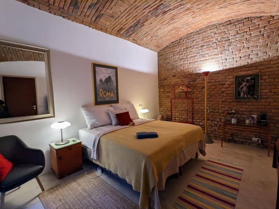 Romantic And Atypical Apartments In Prague'S Montmartre Eksteriør billede
