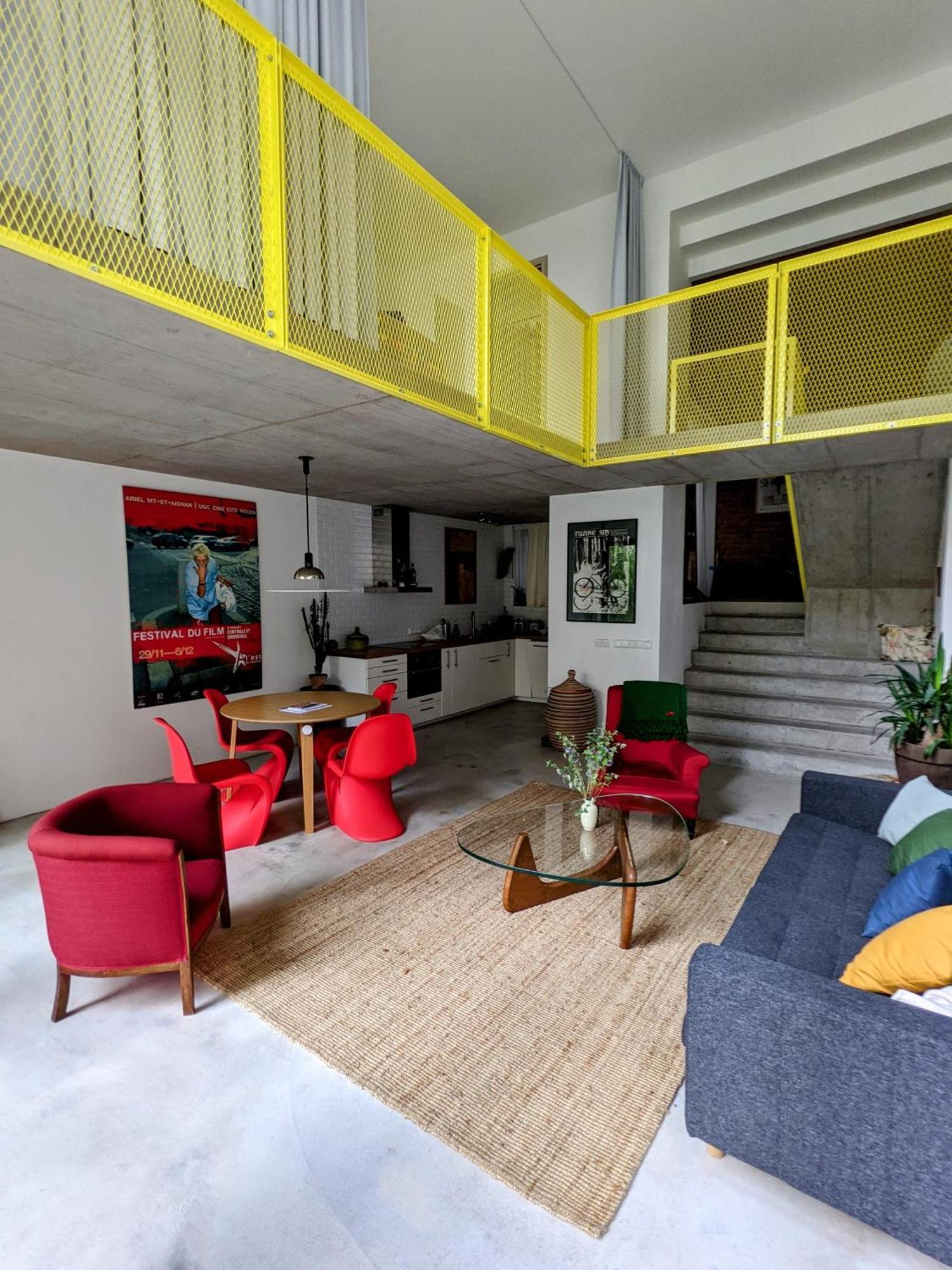 Romantic And Atypical Apartments In Prague'S Montmartre Eksteriør billede